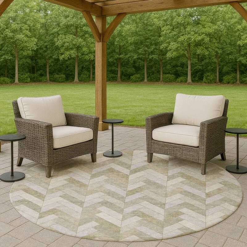 Machine Washable Indoor/ Outdoor Modern Chevron Chantille Rug - Taupe - 8' x 8'
