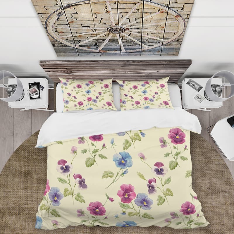 Designart 'Pink and Blue Pansy Flowers I' Traditional Duvet Cover Set