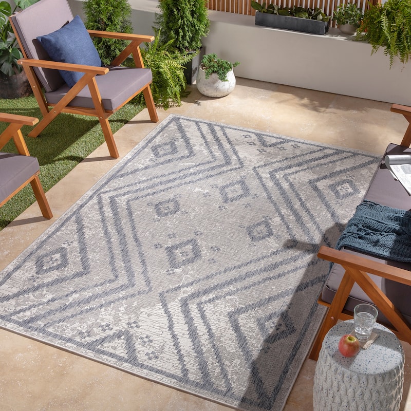 Livabliss Corina Diamond Chevron Indoor/ Outdoor Area Rug - 7'10" x 10' - Grey/Blue