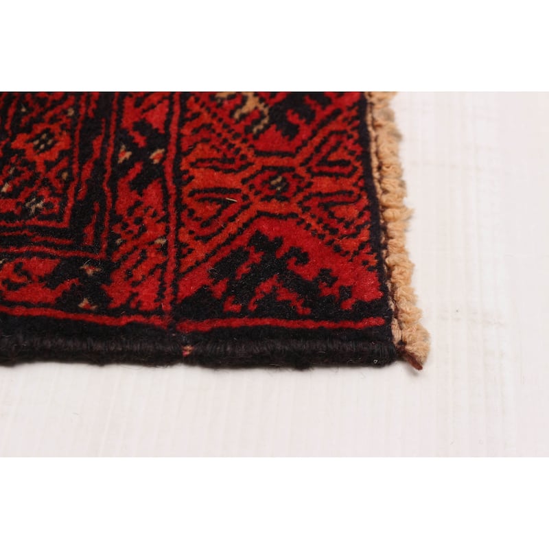 Teimani Red Rug 4'2" x 5'7" - 4'2 x 5'7