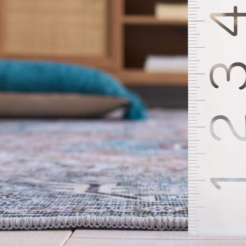SAFAVIEH Tucson Vili Machine Washable & Slip Resistant Rug