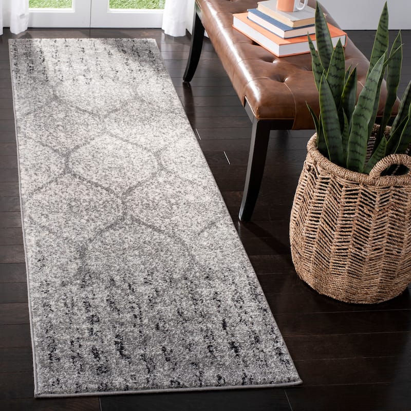 SAFAVIEH Madison Stella Boho Chic Ogee Trellis Rug - 2'3" x 8' Runner - Grey/Ivory