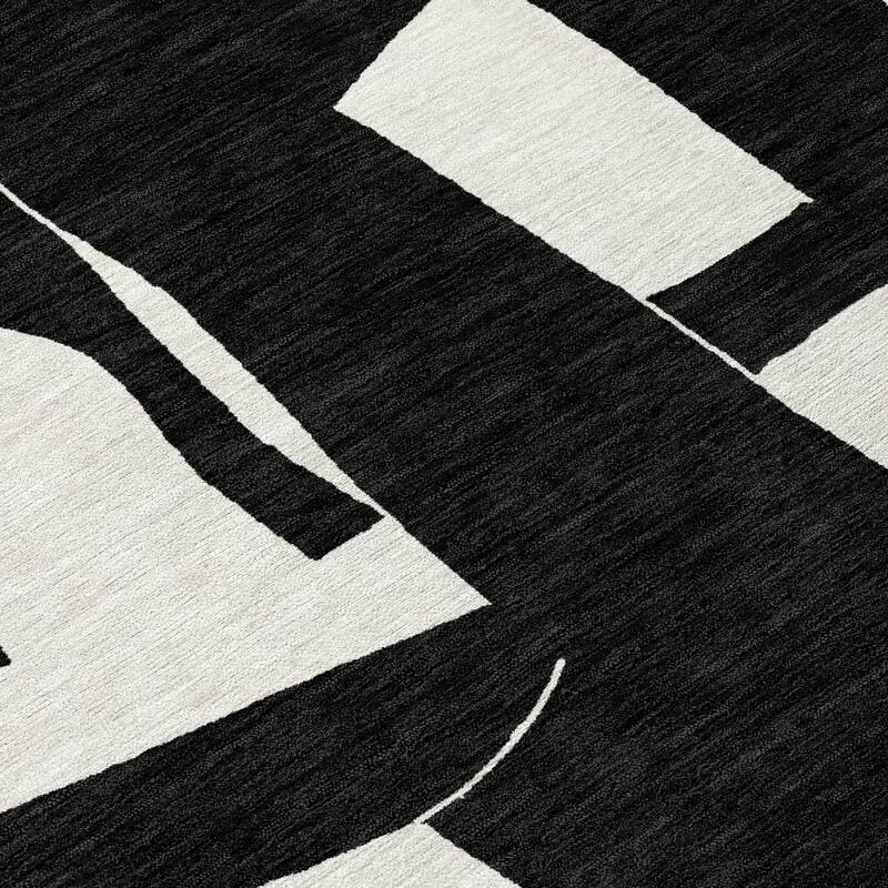 Machine Washable Indoor/ Outdoor Modern Creede Chantille Rug