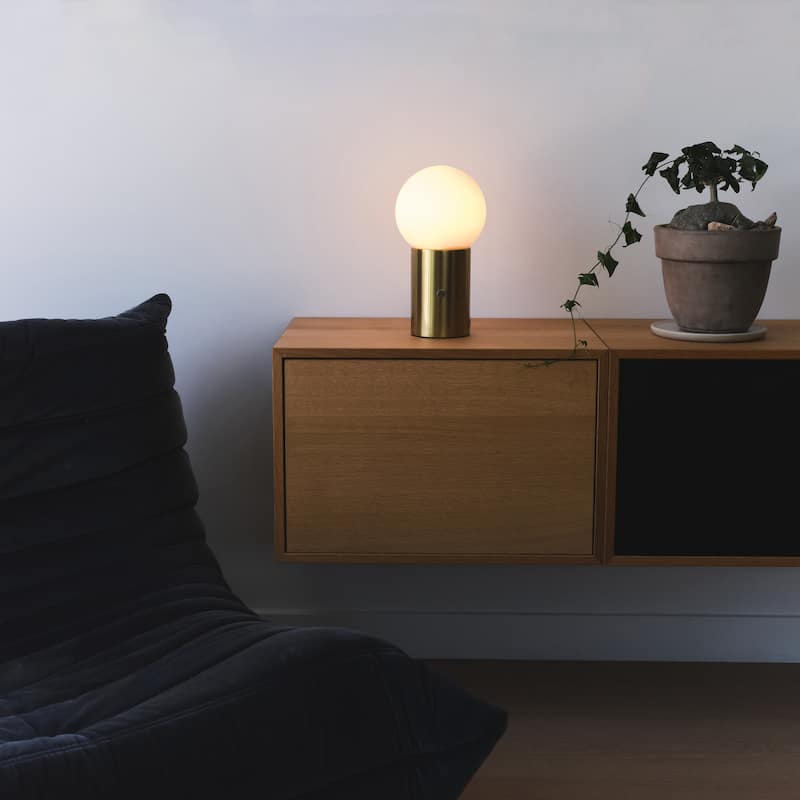Brightech Kai 11 in. Antique Brass Mid-Century Modern Integrated LED Bedside Table Lamp with Built-In 3-Way Dimmer