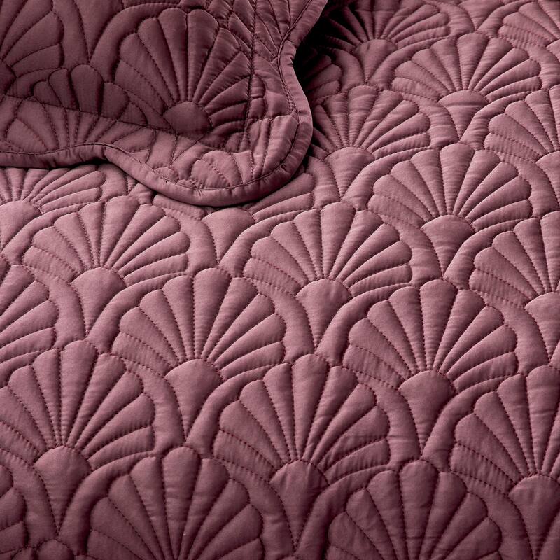 Ted Baker Deco Shell Quilt Set