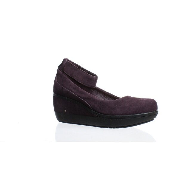 wynnmere fox ankle strap pump