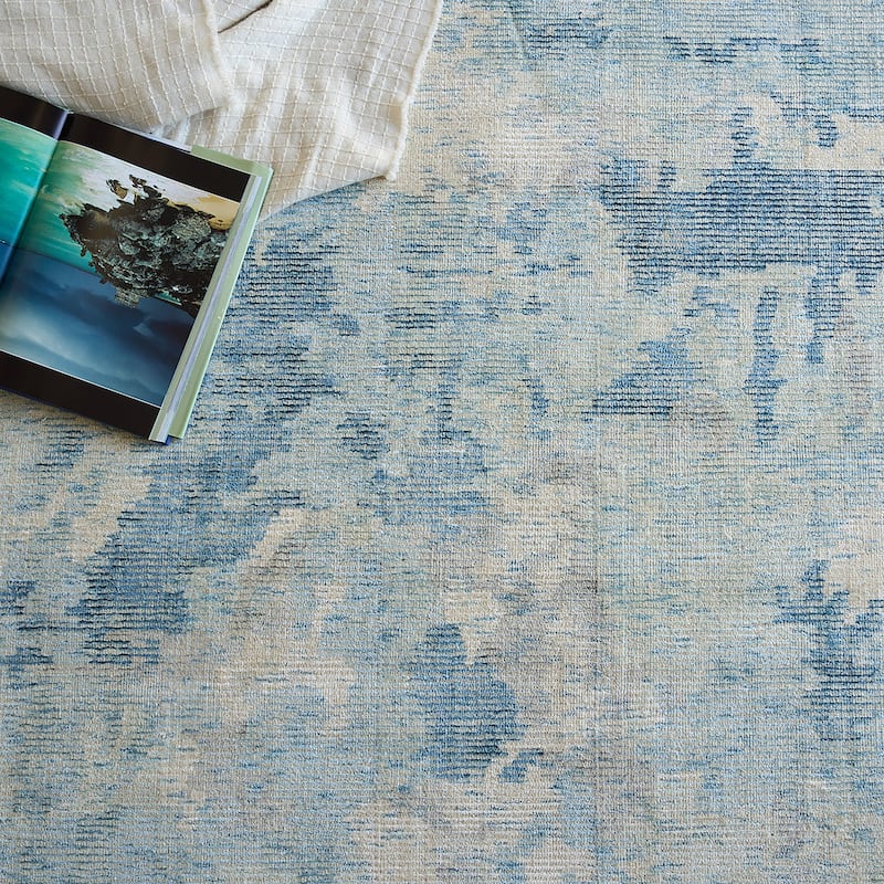 EXQUISITE RUGS Mineral Hand-loomed Wool/Bamboo Silk Blue Area Rug.