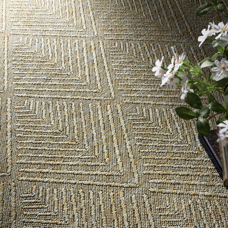 Alameda Solid Color Chevron Machine Washable Indoor Area Rug