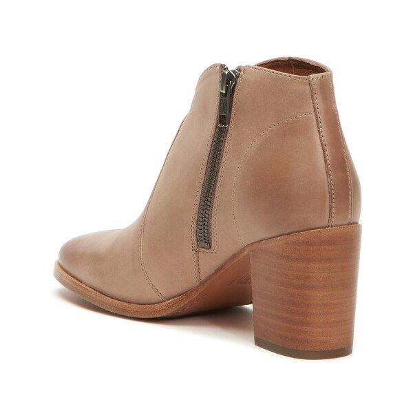 nora zip short frye