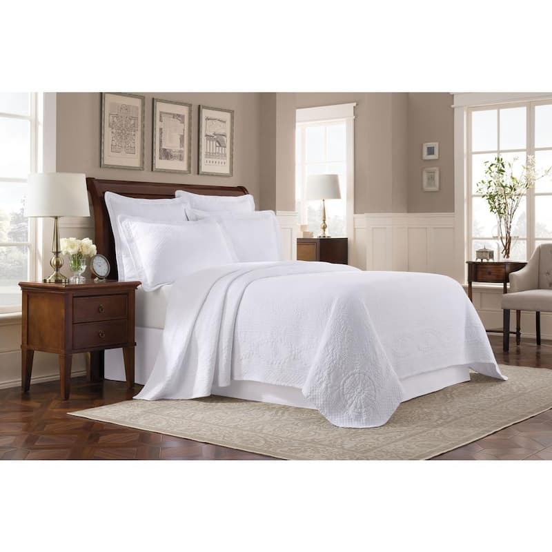 Williamsburg Abby Cotton Coverlet - On Sale - Bed Bath & Beyond - 29585472