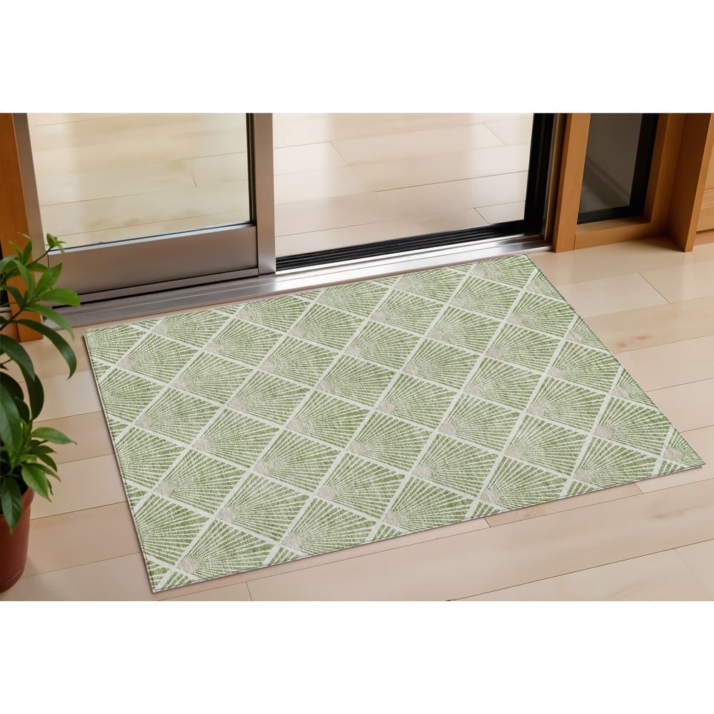 HomeRoots Geometric Transitional Rectangle Outdoor Rug