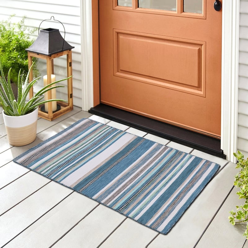 Liora Manne Sonoma Malibu Stripe Hand-woven Indoor/ Outdoor Area Rug - 2' x 3' - Seascape