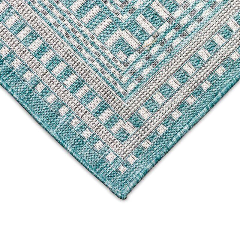 Liora Manne Malibu Etched Border Indoor/Outdoor Rug