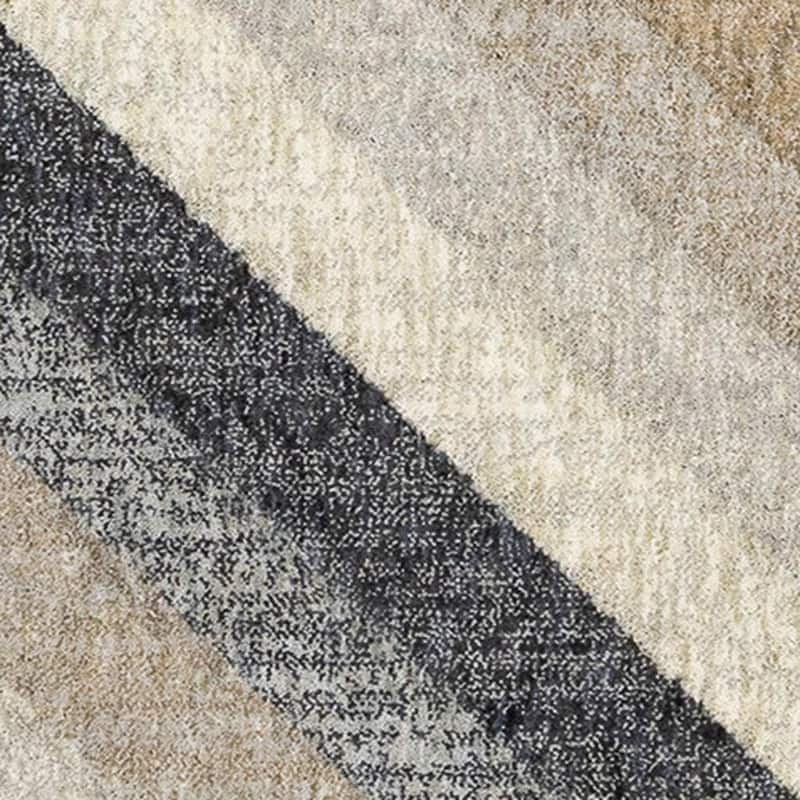 HomeRoots Geometric Modern Rectangle Area Rug - 5' X 8'