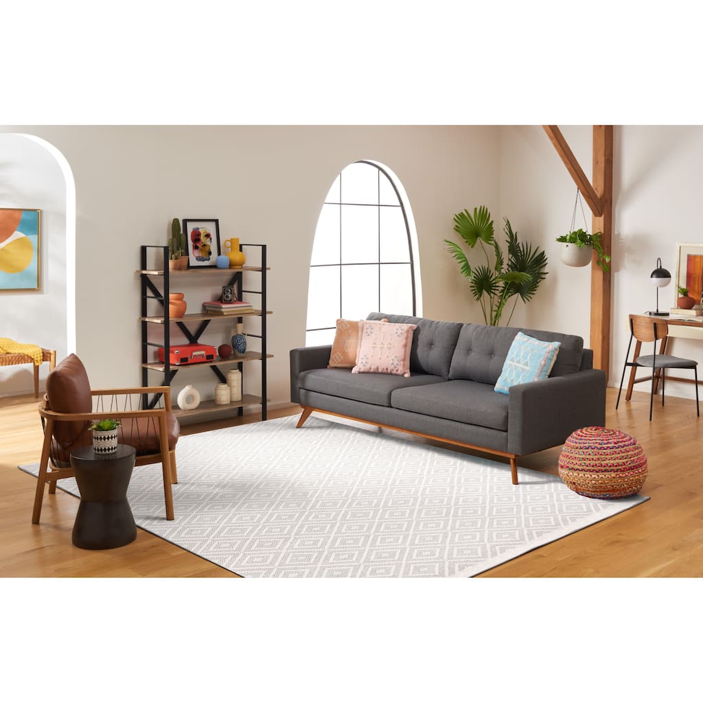 SAFAVIEH, Handmade Marbella Anny Geometric Fringe Wool Rug