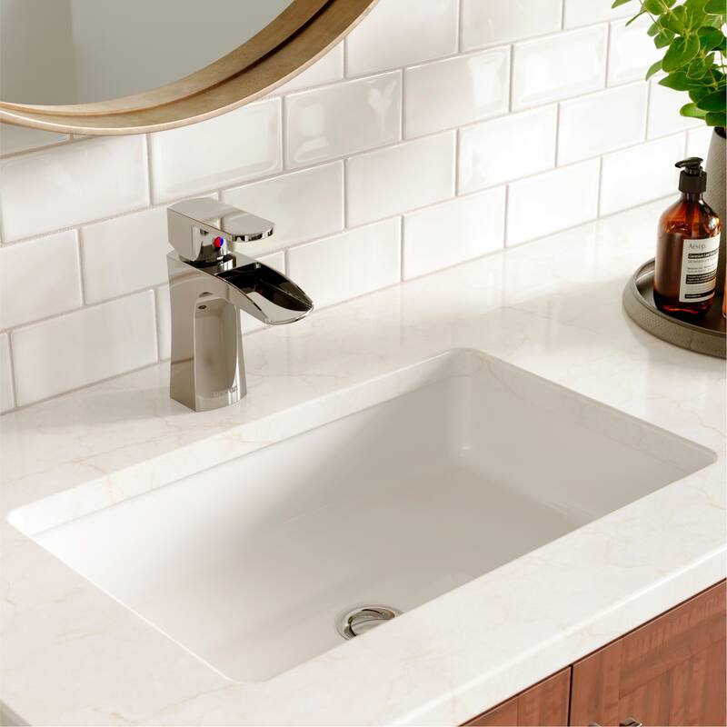Karran Kassel Single Hole Single Handle Basin Bathroom Faucet with Matching Pop-up Drain