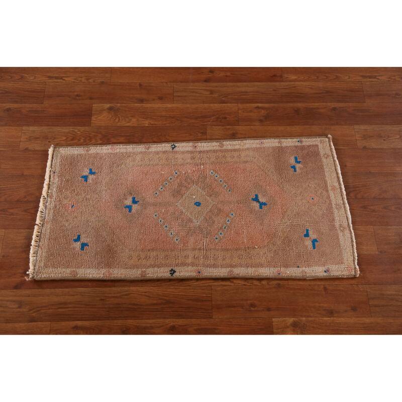 Hand Knotted Oriental 100% Wool Carpet Transitional Medallion Coral Anatolian Runner Rug - 2' 9'' X 1' 4''