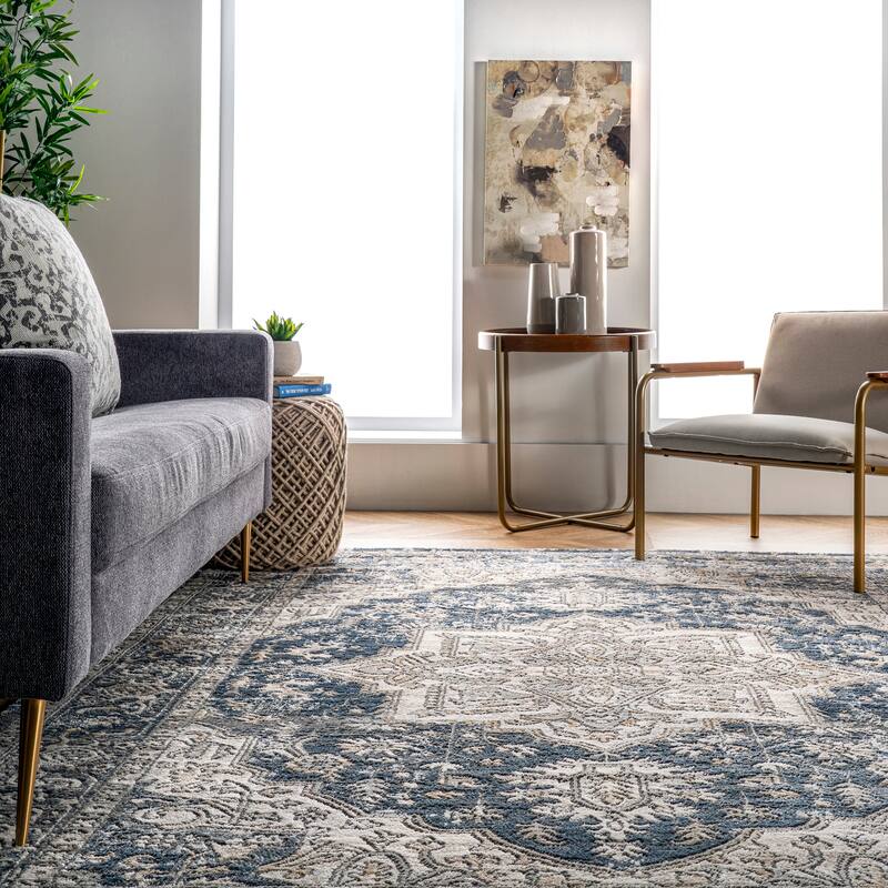 Nuloom Darcie Traditional Medallion Area Rug