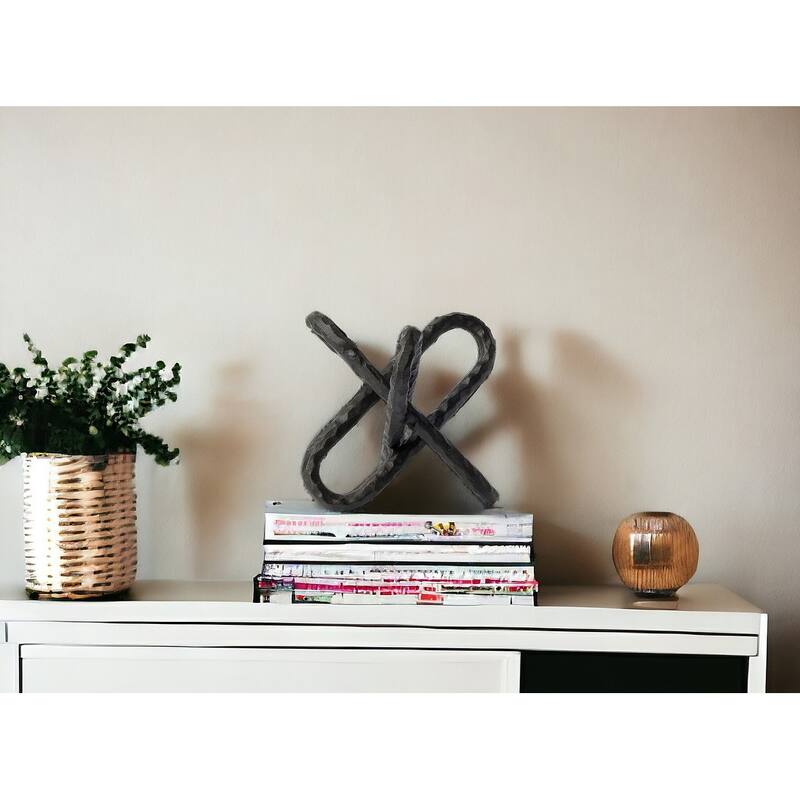 HomeRoots 10" Black Metal Chain Link Tabletop Sculpture