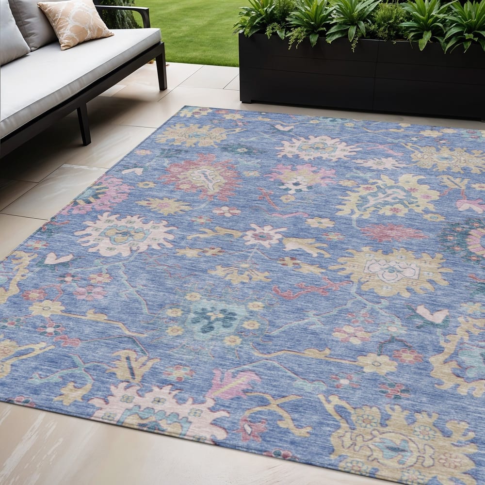 HomeRoots Floral Transitional Rectangle Outdoor Rug