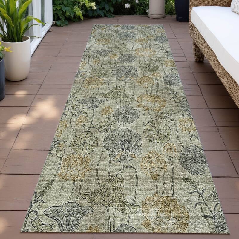 Machine Washable Indoor/Outdoor Modern Floral Chantille Rug - Khaki - 2'3" x 7'6"