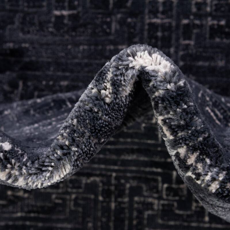 Contemporary Richye Collection Area Rug