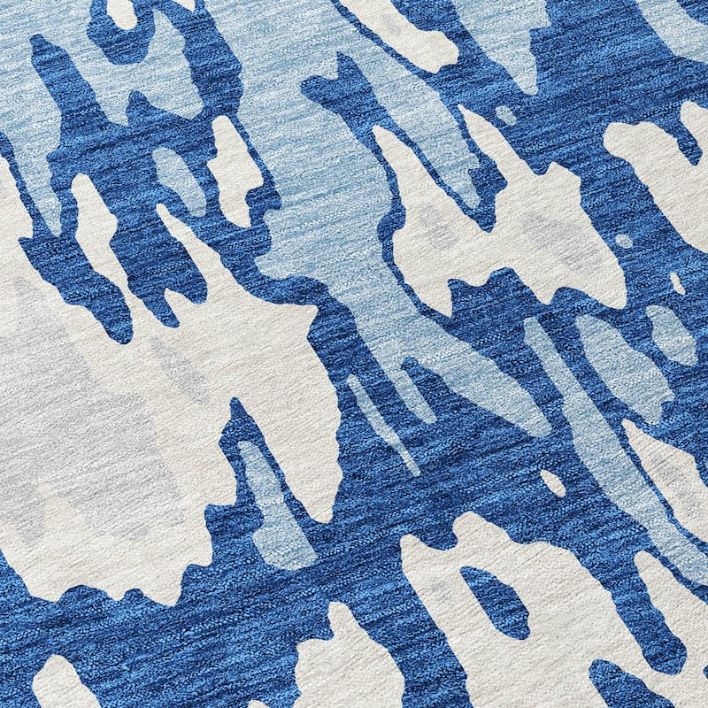 Machine Washable Indoor/ Outdoor Abstract Contemporary Chantille Rug