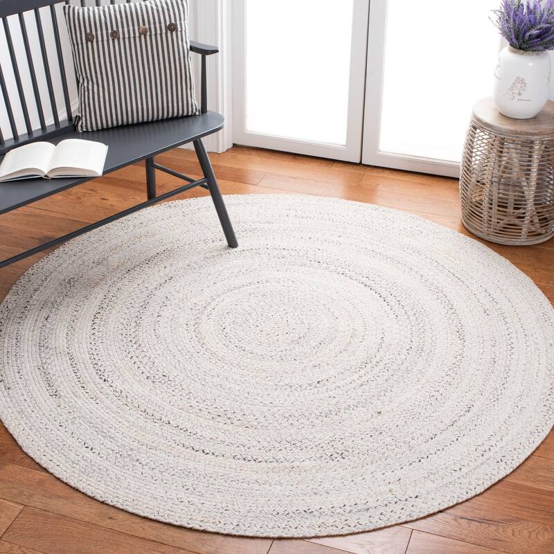 SAFAVIEH Braided Bjarnrin Flatweave Rug - 6' Round - Ivory