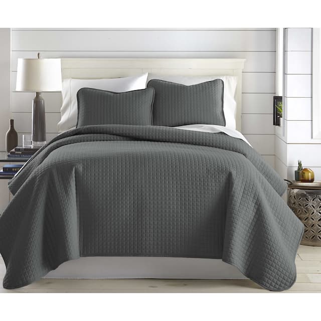 Oversized Solid 3-piece Quilt Set by Southshore Fine Linens