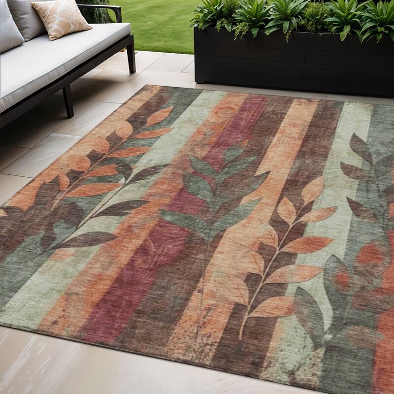 HomeRoots Floral Transitional Rectangle Outdoor Rug - 5' X 8'