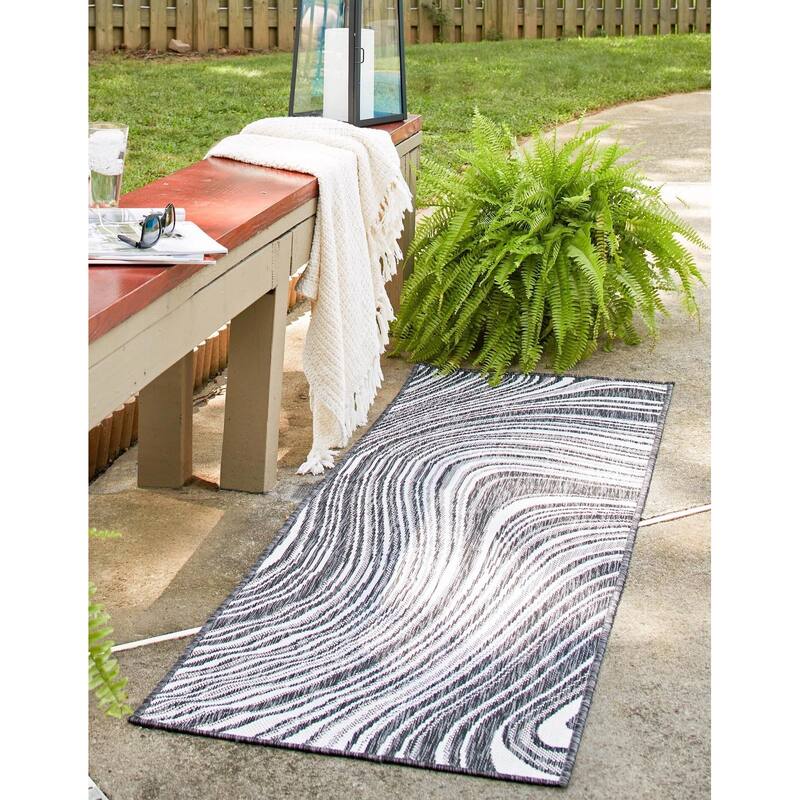 Outdoor Ucul Collection Area Rug - Charcoal - 2'x6'