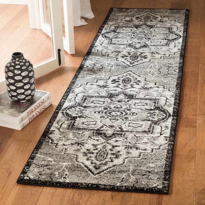 SAFAVIEH Vintage Hamadan Juvelina Oriental Rug