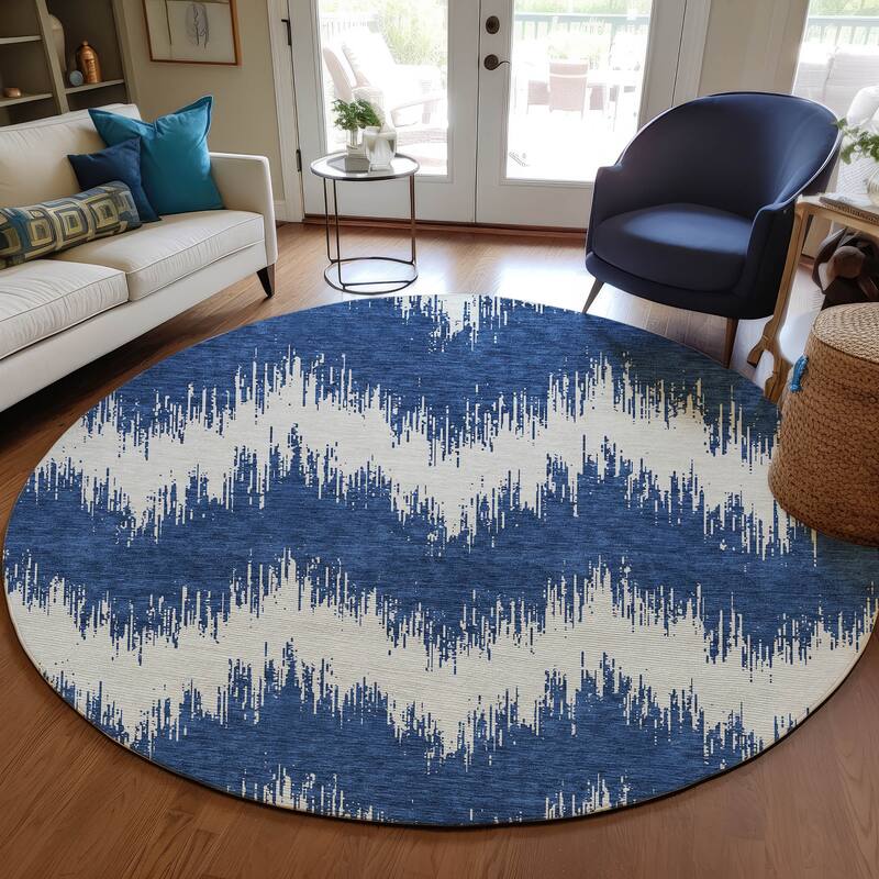 Machine Washable Indoor/ Outdoor Chantille Modern Chevron Rug