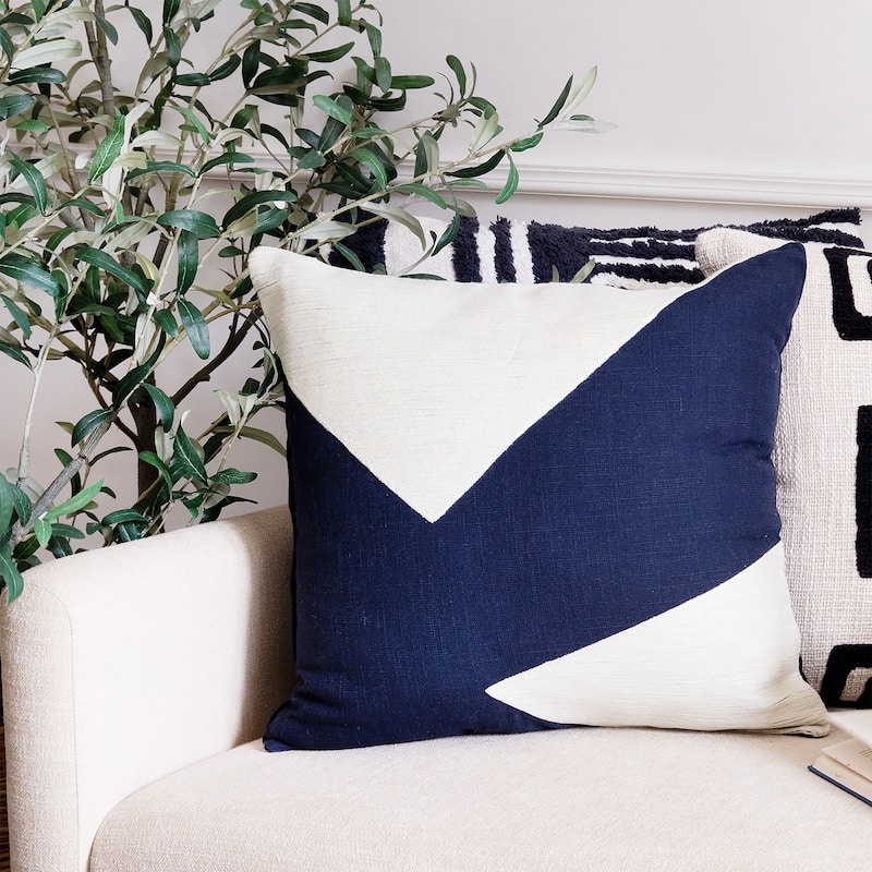 HomeRoots 20" X 20" Navy And Ivory 100% Cotton Abstract Zippered Pillow