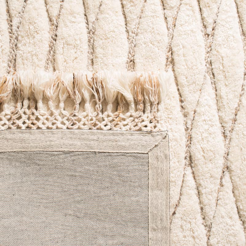 SAFAVIEH Handmade Casablanca Shag Yanina Tribal Wool Rug