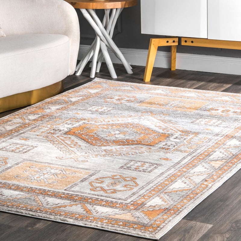 Nuloom Transitional Vintage Ella Ornamental Pyramid Tribal Area Rug