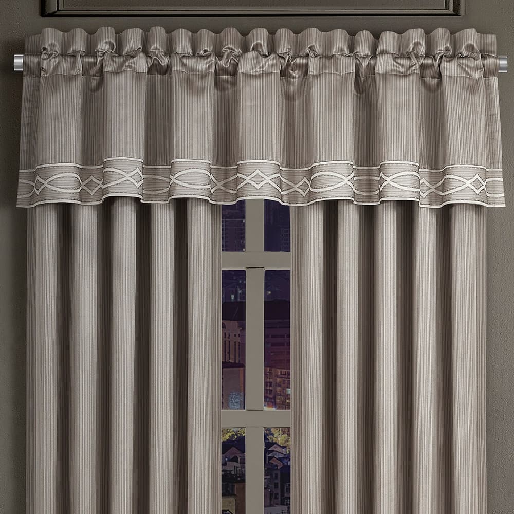 J. Queen New York Deco Window Straight Valance