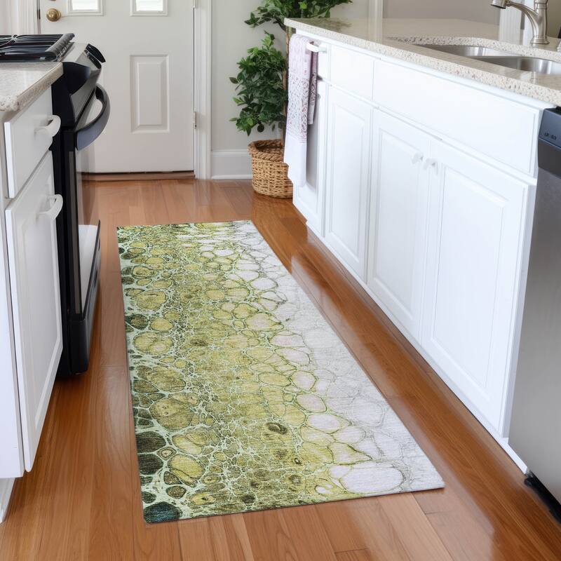 Machine Washable Indoor/ Outdoor Chantille Abstract Cobblestone Rug - Olive - 2'3" x 7'6"