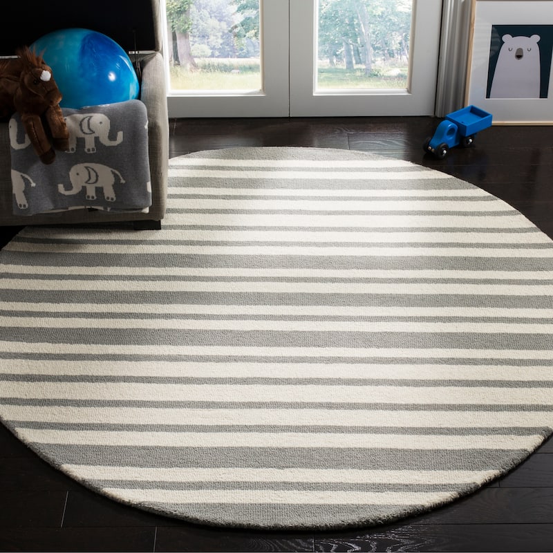 SAFAVIEH Handmade Kids Yazmin Wool Rug - 5' Round - Grey/Multi