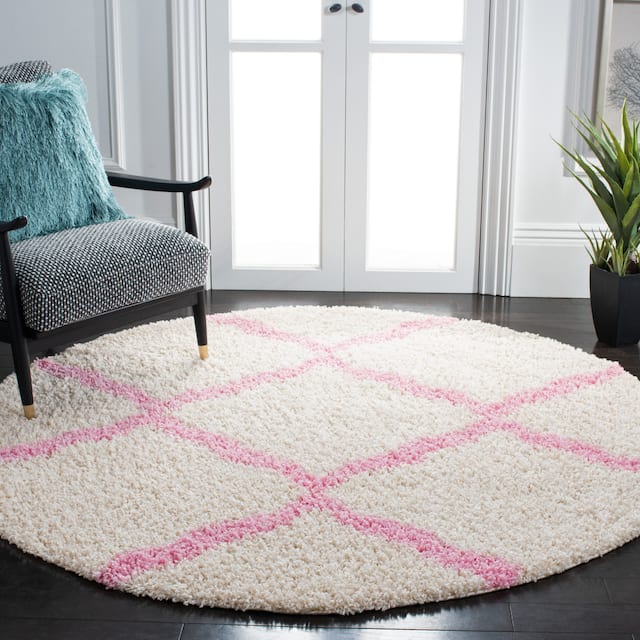 SAFAVIEH Dallas Shag Giusy Trellis 1.5-inch Thick Rug - 6' x 6' Round - Ivory/Light Pink