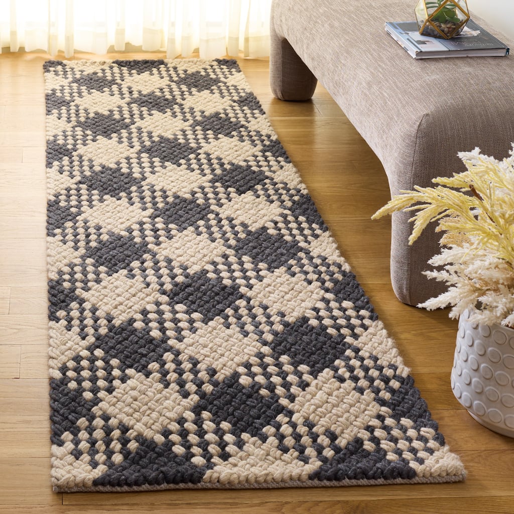 SAFAVIEH Handmade Natural Fiber Couture Heriona Wool Rug