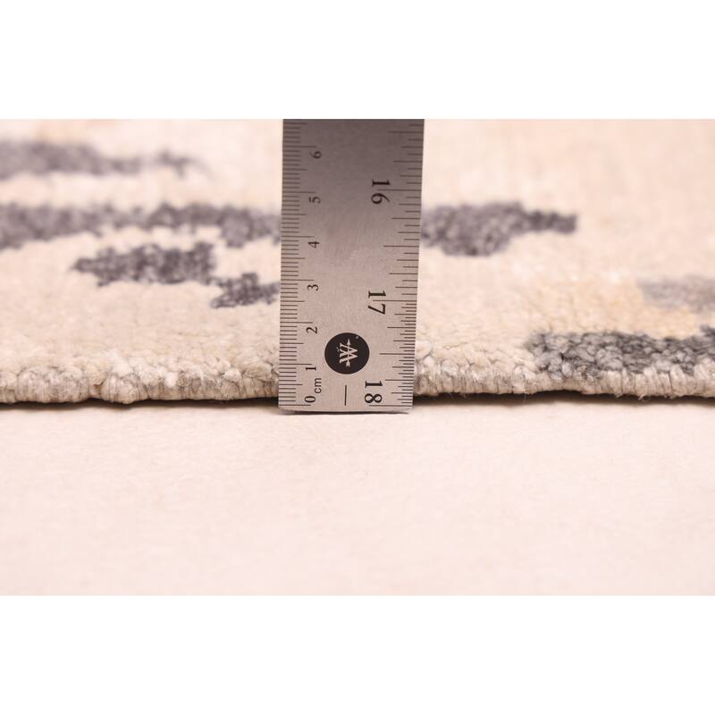 ECARPETGALLERY Hand-knotted Legacy Dark Grey Silk Rug - 6'7 x 10'3