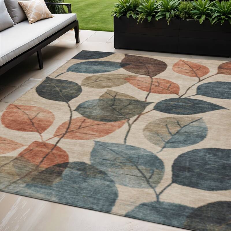 HomeRoots Floral Transitional Rectangle Outdoor Rug - 5' X 8'