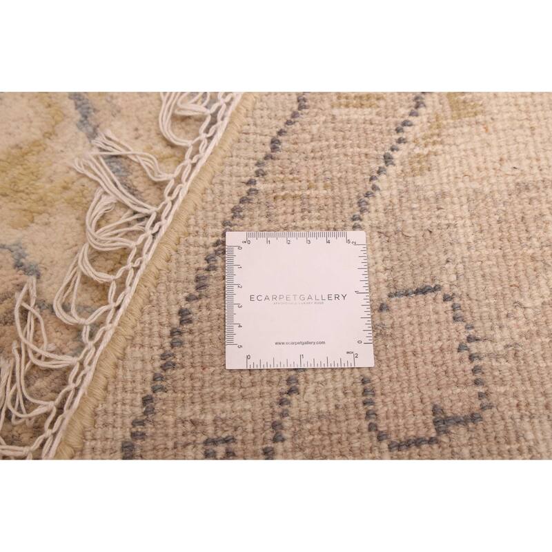 ECARPETGALLERY Hand-knotted Royal Oushak Ivory Wool Rug - 7'11 x 7'11