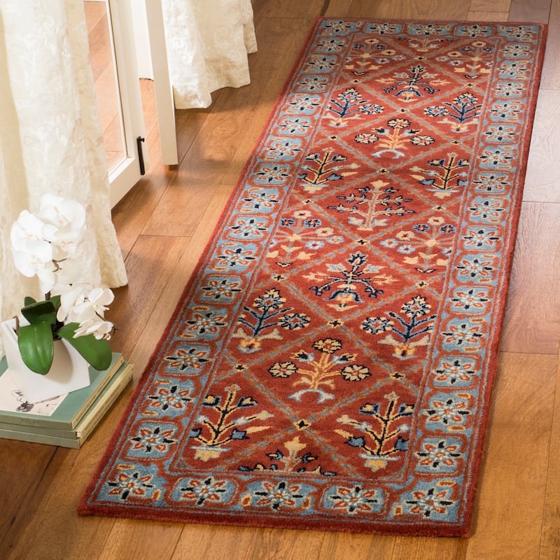 SAFAVIEH Handmade Heritage Overlapping Diamond Traditional Oriental Wool Rug - 2'3" x 8' Runner - Red/Blue