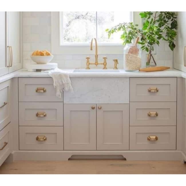 Schaub and Company Empire 3-1/2" Center to Center Traditional Grand