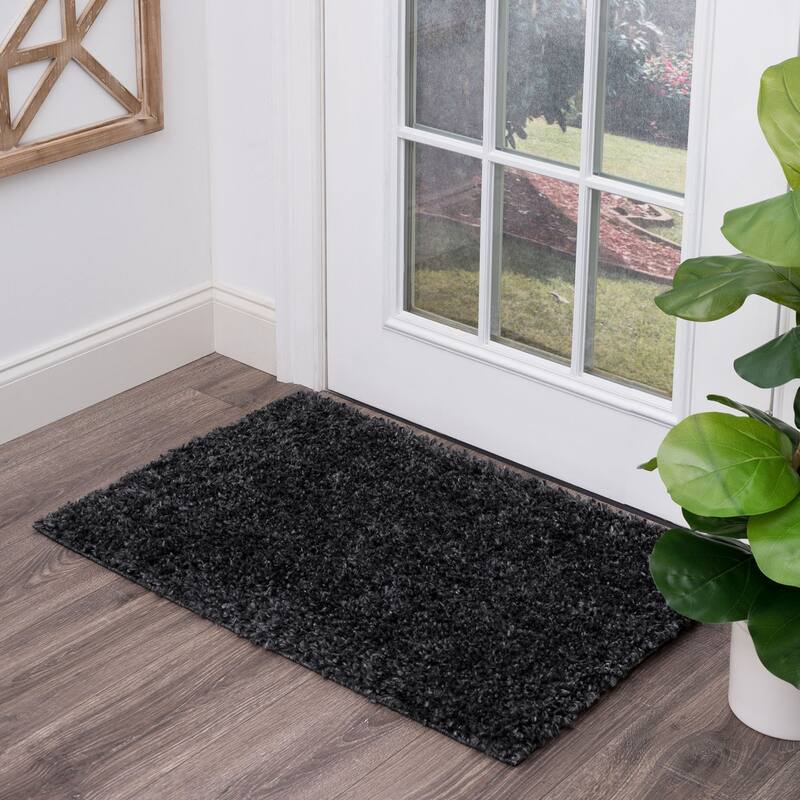 Sohni Shag Farmhouse Solid Color Indoor Area Rug
