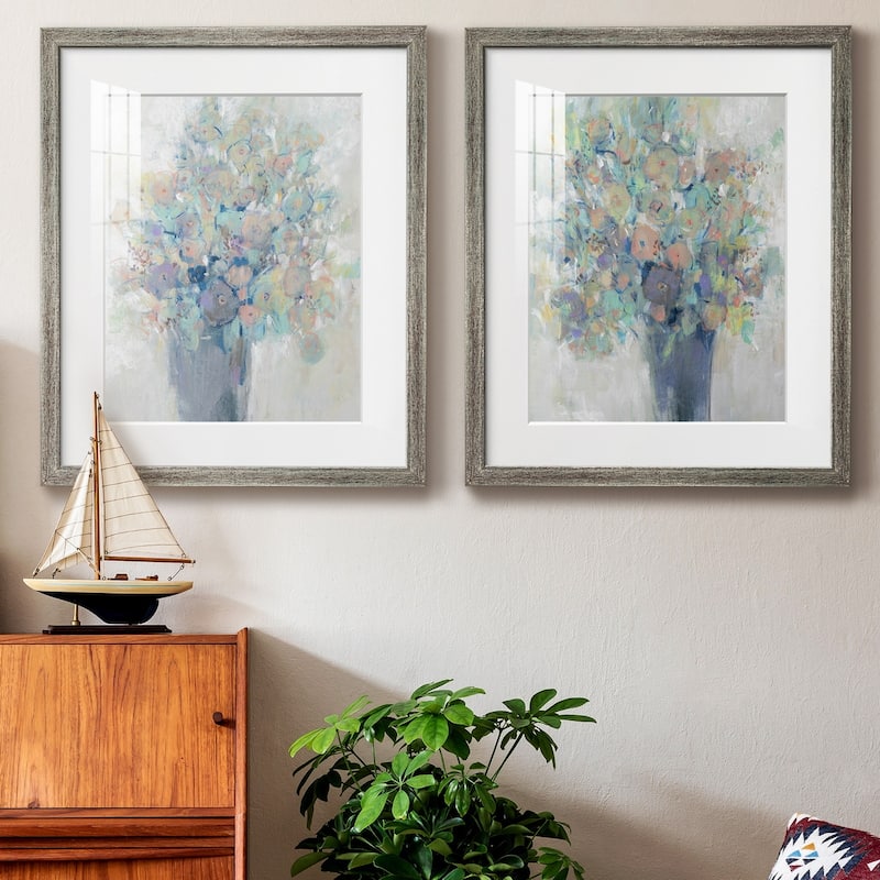 Bouquet I Premium Framed Print - Ready to Hang
