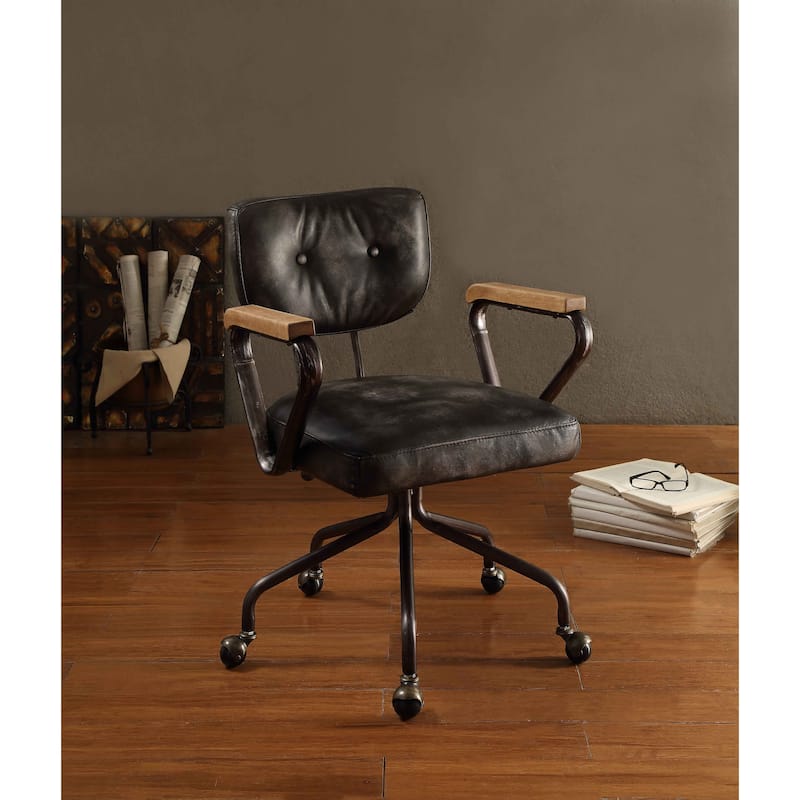 Classic Leather Office Chair with Ergonomic Design and Stylish Details