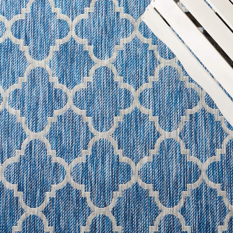 SAFAVIEH Courtyard Kamini Indoor/ Outdoor Waterproof Patio Backyard Rug